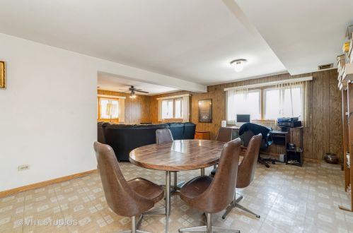 4807 Chester Ave, Chicago IL 60706-2927 exterior