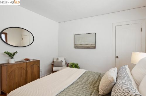 1318 Stannage, Berkeley CA 94706-1640 exterior