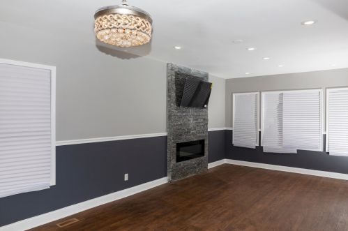 646 90th St, Chicago, IL 60619-7524