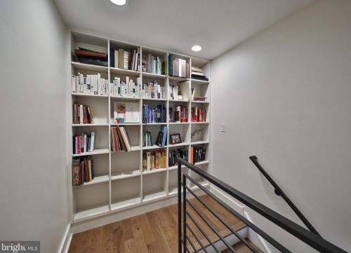 1427 Kater St, Philadelphia PA 19147-1851 exterior