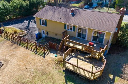 20 Woodward St, Killingly CT 06239-1642 exterior