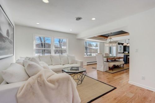 2738 117th Pl, Milwaukee WI  53222-4102 exterior