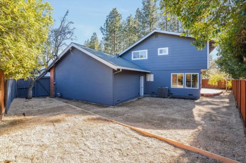 1865 Las Ramblas Dr, Concord CA 94521-2451 exterior