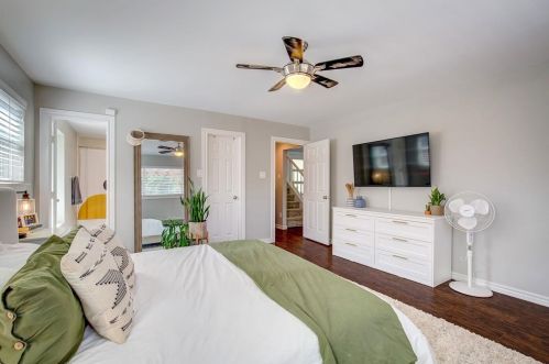 3249 Chapel Downs Dr, Dallas TX  75229-5836 exterior