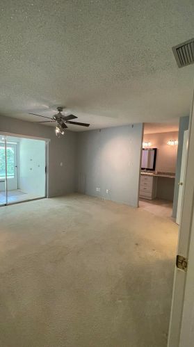 908 Savannas Pt, Fort Pierce FL 34982-6785 exterior