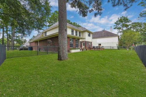 8518 Malardcrest Dr, Humble TX 77346-6119 exterior