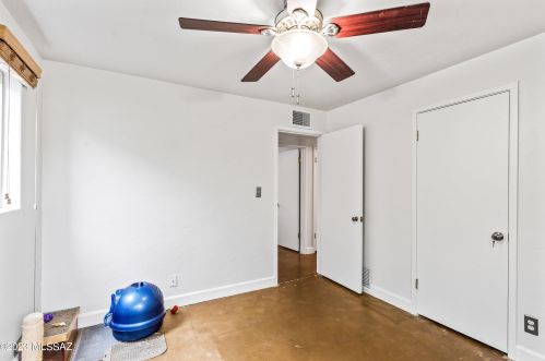 4327 Timrod St, Tucson AZ 85711-4252 exterior