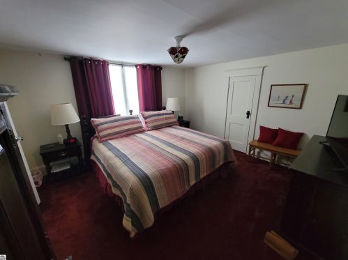 101 Orch Ave, Shepherd MI 48883-9106 exterior