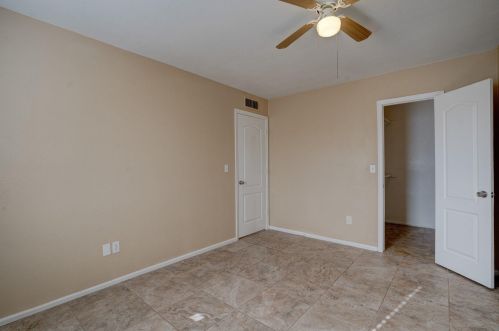 11602 42nd Ave, Phoenix AZ 85029-1912 exterior