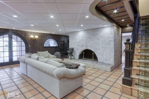 3160 Lk Rnch Dr, Gainesville GA 30506-1050 exterior