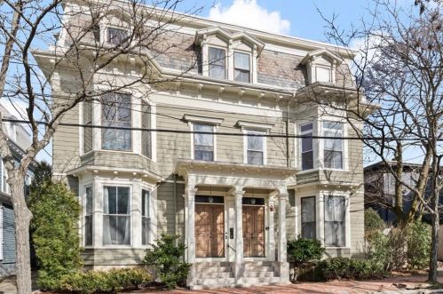 97 Almy St, Providence, RI 02909-1812