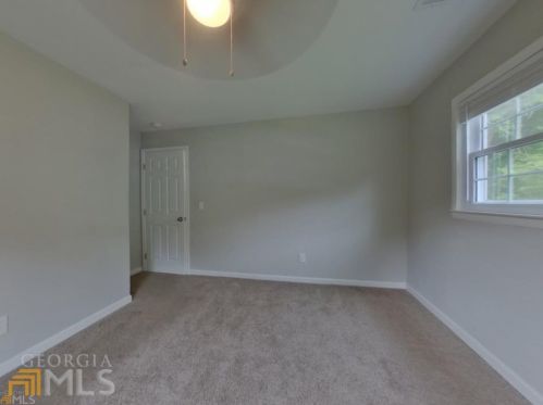 3823 Crosby Dr, Atlanta GA 30331-3432 exterior