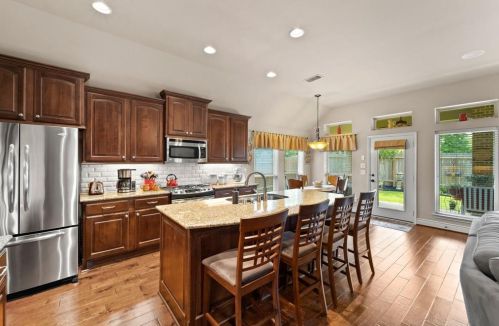 161 Frst Hts Ln, Montgomery TX 77316-2807 exterior