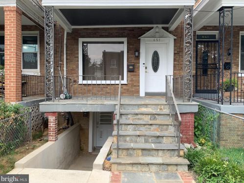 657 Hamilton St, Washington DC  20011-4029 exterior