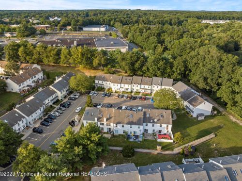 118 Joan Ct, Jackson Twp NJ 08527-2366 exterior