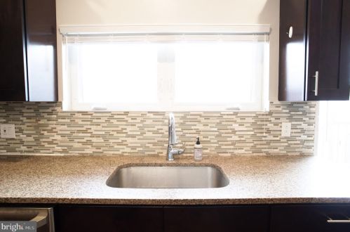 2405 Hagert St, Philadelphia PA 19132-4245 exterior