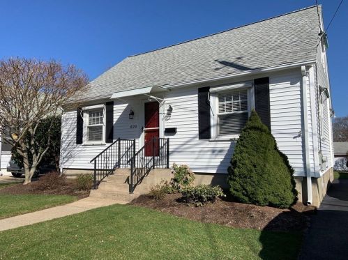 625 Fruit Hill Ave, Providence, RI 02911-2122