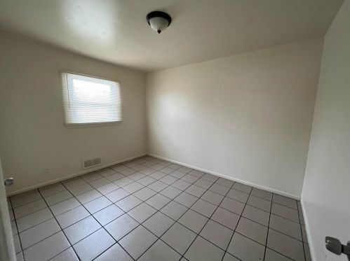 5264 84, Milwaukee WI 53225-3502 exterior