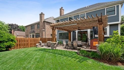 670 Bryan St, Elmhurst IL 60126-4342 exterior