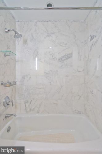 219 18th St, Philadelphia PA 19103-6141 exterior