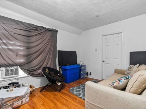 88 Prospect St, Woonsocket RI 02895-1910 exterior