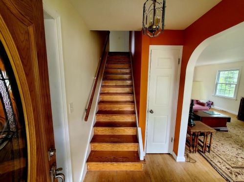 2414 Glenside Blvd, Meskegon MI 49441-3244 exterior