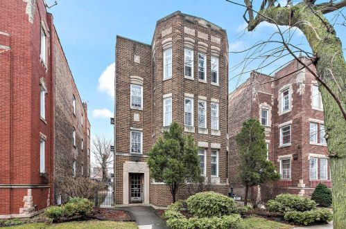 8847 Dante Ave, Chicago, IL 60619-7111