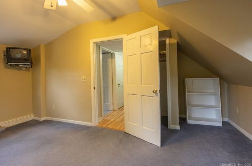 310 Main St, Meriden CT 06450-6047 exterior