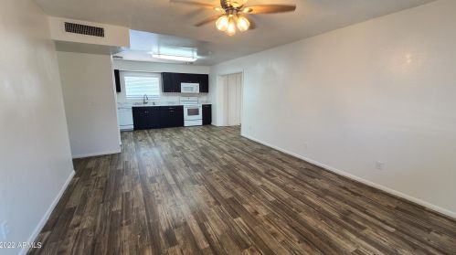 2335 58th Ln, Phoenix, AZ 85035-2943