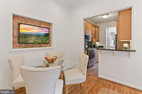 407 5 St, Washington DC 20003-2051 exterior