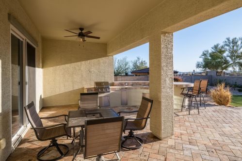 10015 6 Pl, Phoenix AZ 85085 exterior