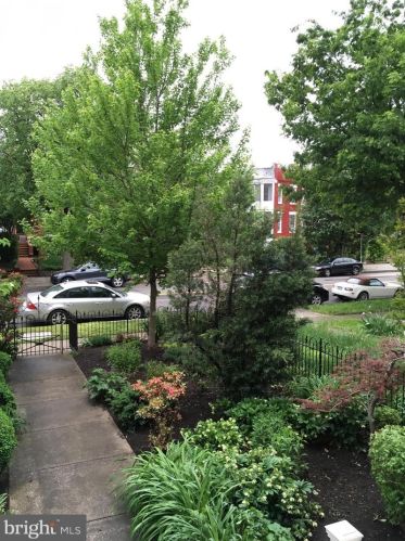 1324 Massachusetts Ave, Washington DC  20003-1539 exterior