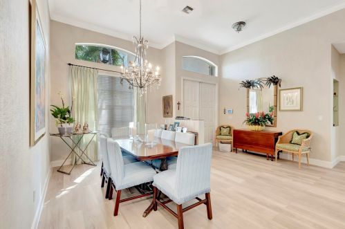 52 Lk Eden Dr, Boynton Beach FL 33435-8666 exterior