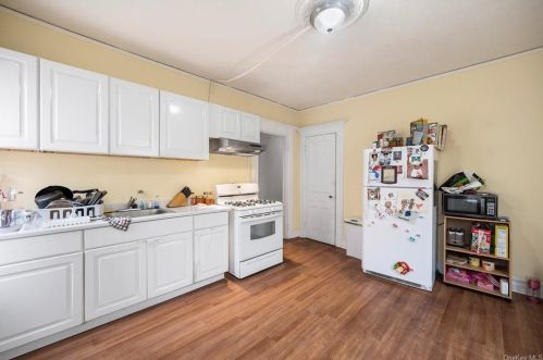 135 Cottage Ave, Mount Vernon NY 10550-1464 exterior