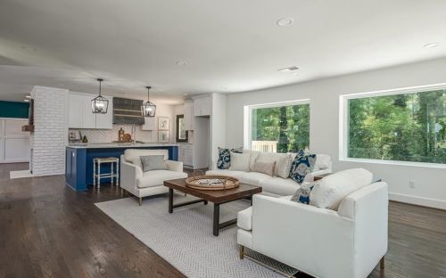 705 Glenforest Rd, Atlanta GA  30328-5211 exterior