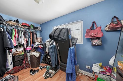 7235 Washtenaw Ave, Chicago IL  60645-1435 exterior