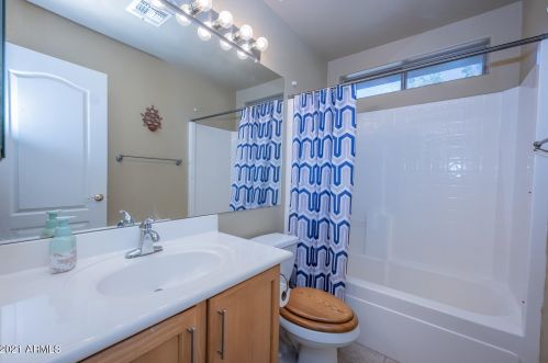 26014 41st Ave, Phoenix AZ 85009-2035 exterior