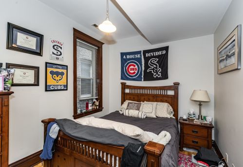 2723 Kimball Ave, Chicago IL 60647-1222 exterior