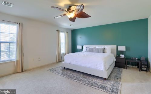 152 Merlin Dr, Hummelstown PA  17036-8841 exterior