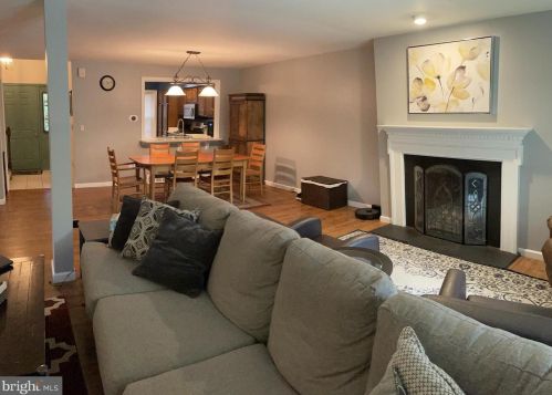 1120 Galway Ct, Hummelstown PA 17036-9164 exterior