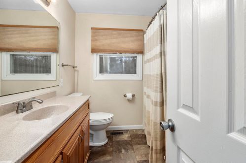 2536 Chaparral St, Kalamazoo MI  49006-1329 exterior