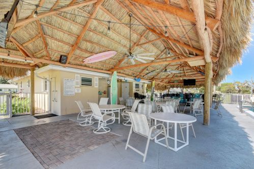 360 High Point Ct, Boynton Beach FL 33435-6651 exterior