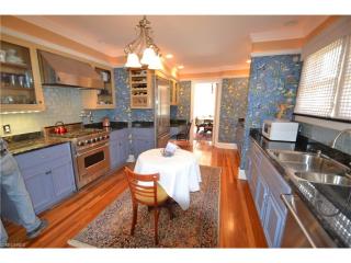 10100 Edgewater Dr, Cleveland OH  44102-6120 exterior