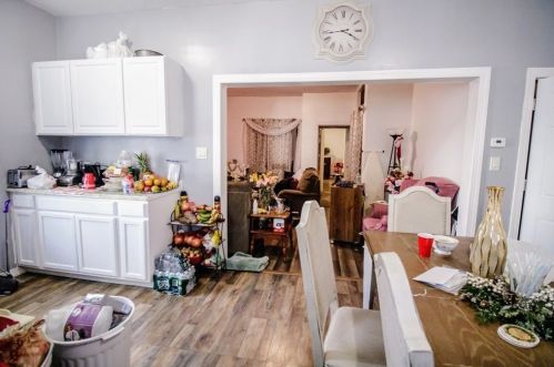 29 Locust St, Springfield MA 01108-1001 exterior