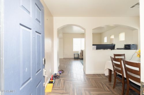 4021 Ellis St, Phoenix AZ  85041-6017 exterior