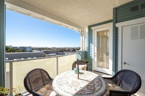 1583 Windshore Way, Oxnard CA 93035-1406 exterior