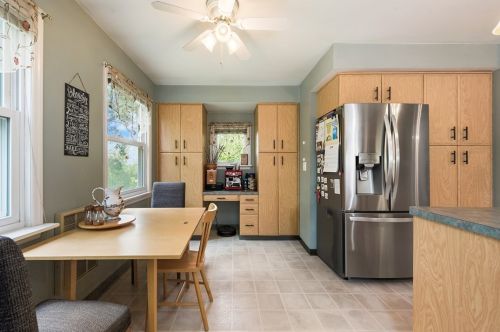 1611 Hillsdale Ave, Pittsburgh PA 15216-1822 exterior