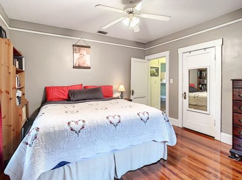 918 Shadowlawn Ave, Tampa FL 33603-2327 exterior