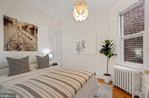 1422 Monroe St, Washington DC 20017-2916 exterior