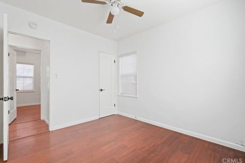 9827 Beach St, Bellflower CA  90706-5917 exterior